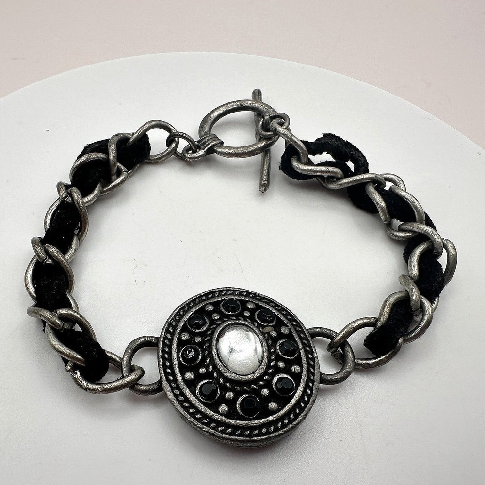 Vintage 90s‎ Silver Tone Glass Black Suede Chain Link Oval Medallion Bracelet